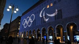 嘴哥更新ins：与鲨鱼同游